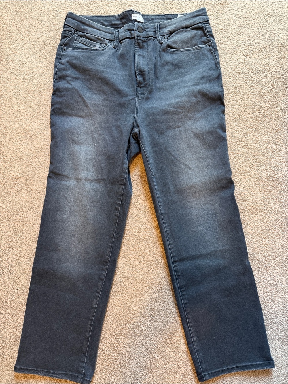 Good American Straight Leg Jeans in Dark Gray Wash size 14-18